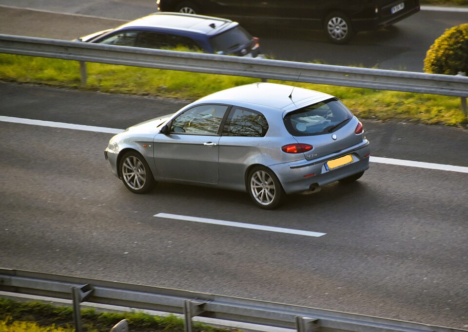 Alfa Romeo 147 2.0 16V 148cv 4p Semi-Aut.