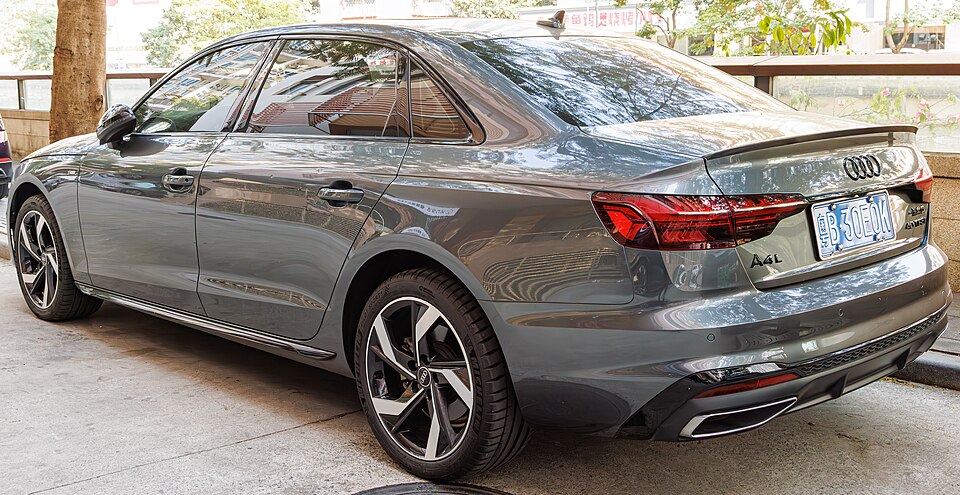 Audi A4 S Line 2.0 16V TFSI Quattro (Híb.)