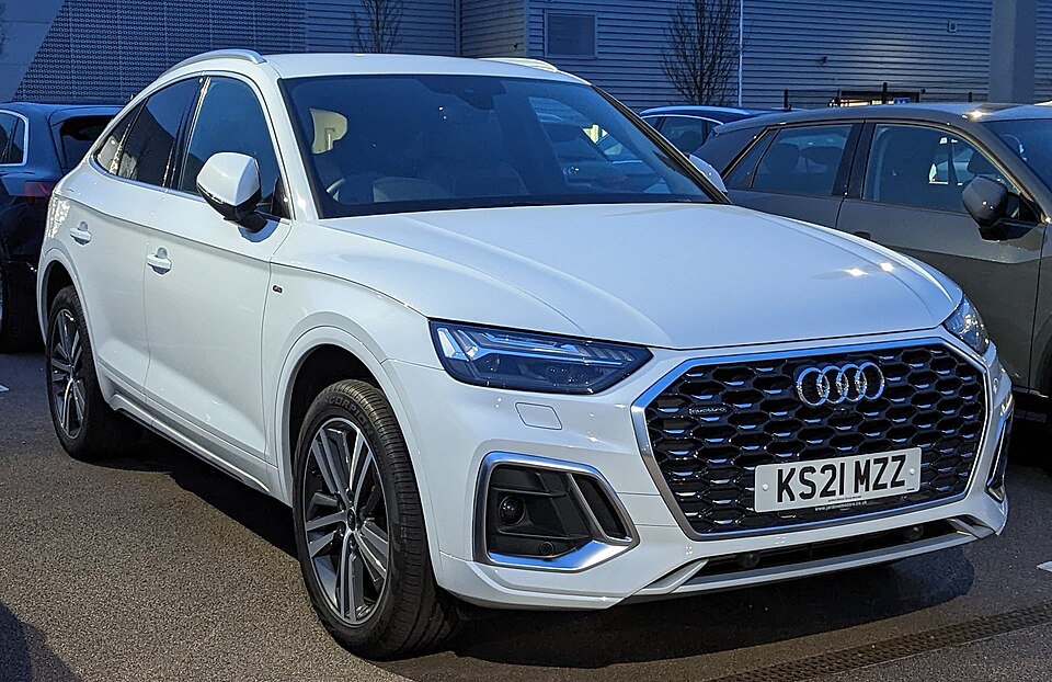 Audi Q5 S-Line Black 2.0 TFSI Quat. S-Tronic
