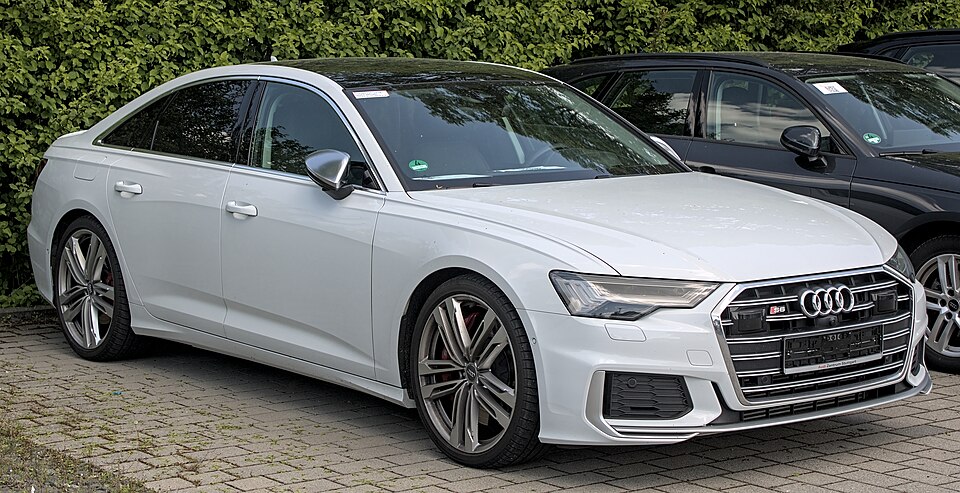 Audi S6 Plus 4.2 Avant V8 32V