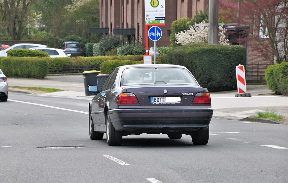 BMW 750i