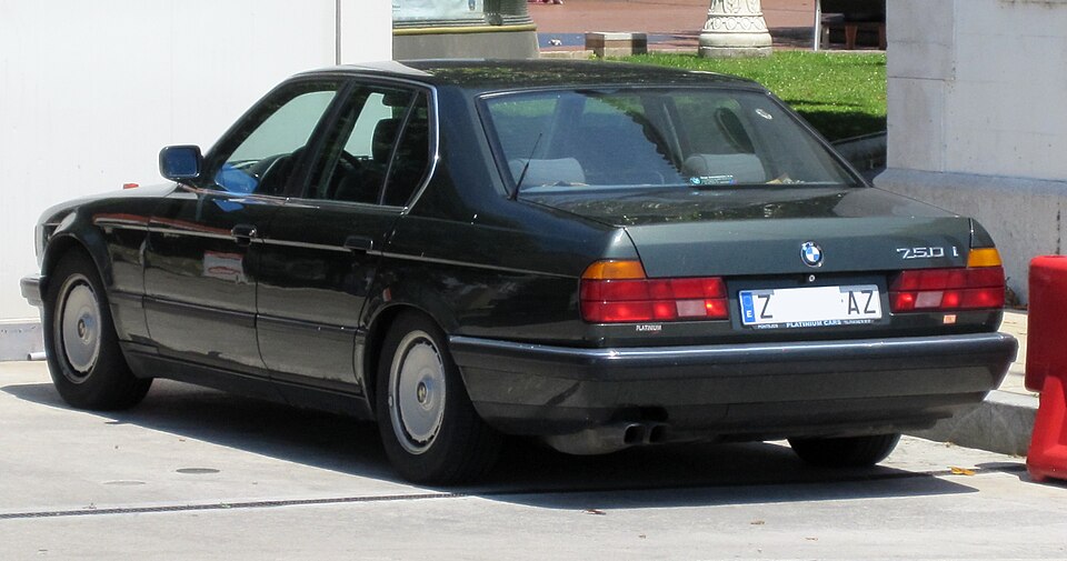 BMW 750i