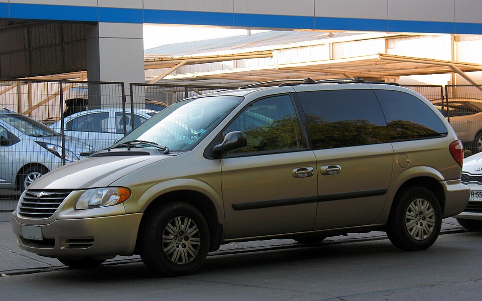 Chrysler Caravan LE  3.3