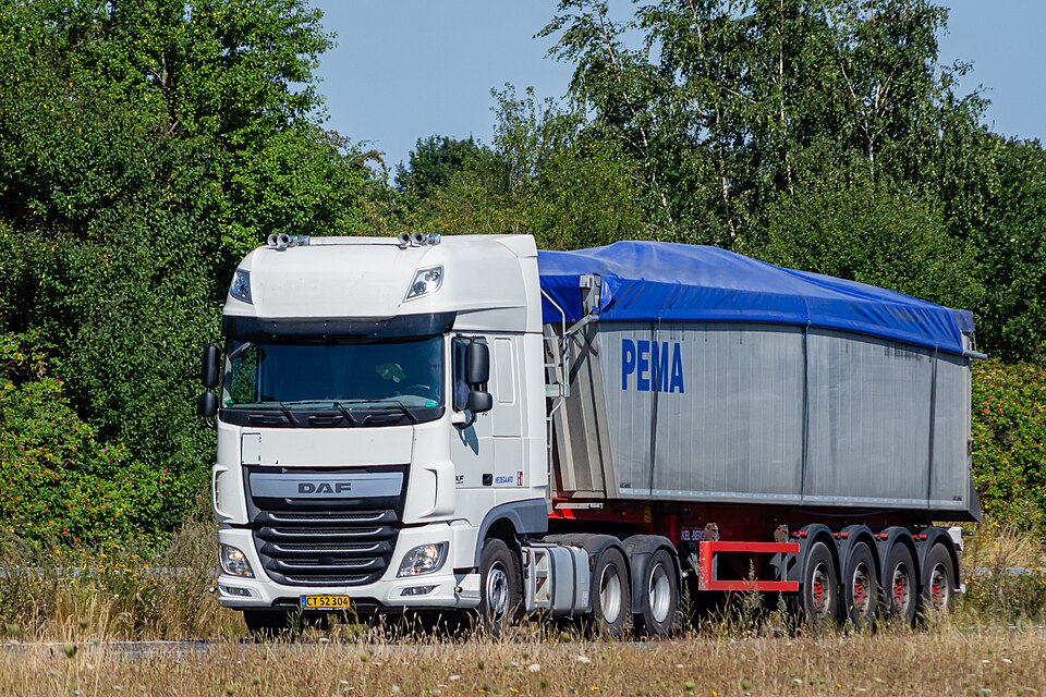 DAF XF 105 FTS 510 6x2 (diesel)(E5)