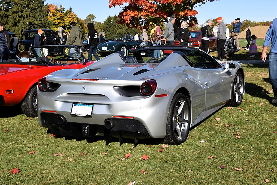 Ferrari 488 Spider 3.9 V8 670cv