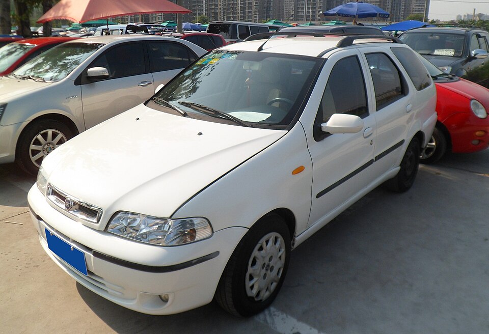 Fiat Palio Week. Adv/Adv TRYON 1.8 mpi Flex