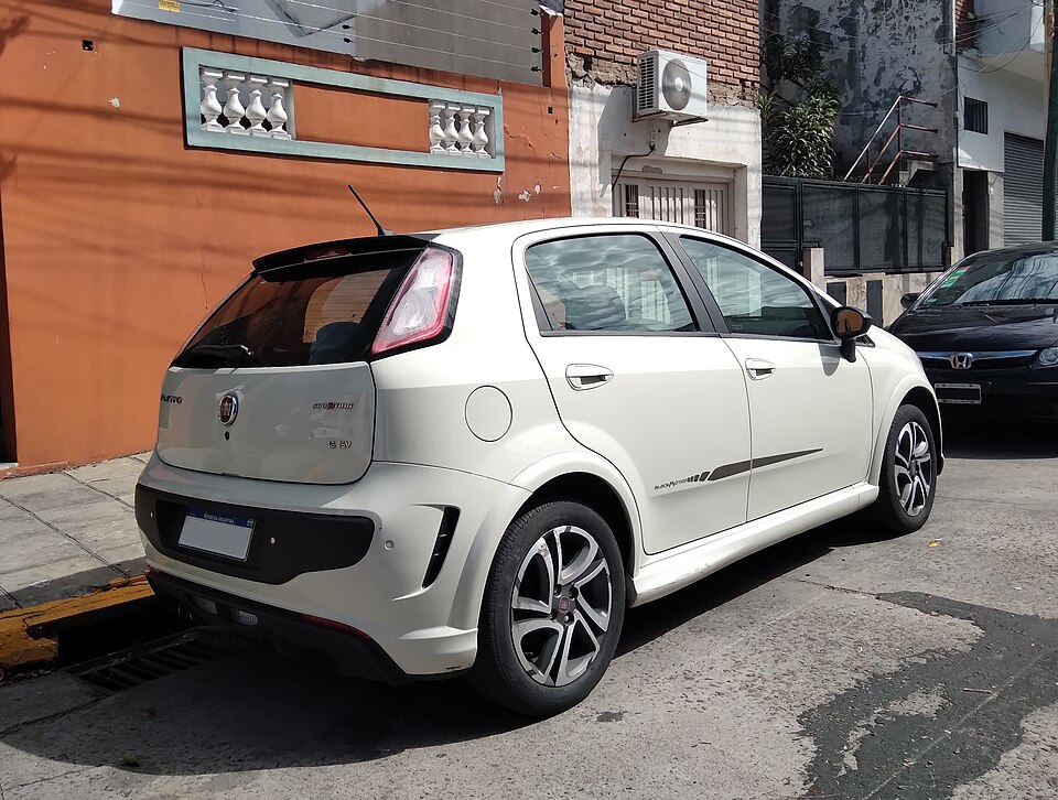 Fiat Punto Sporting Dualogic 1.8 Flex 16V 5p