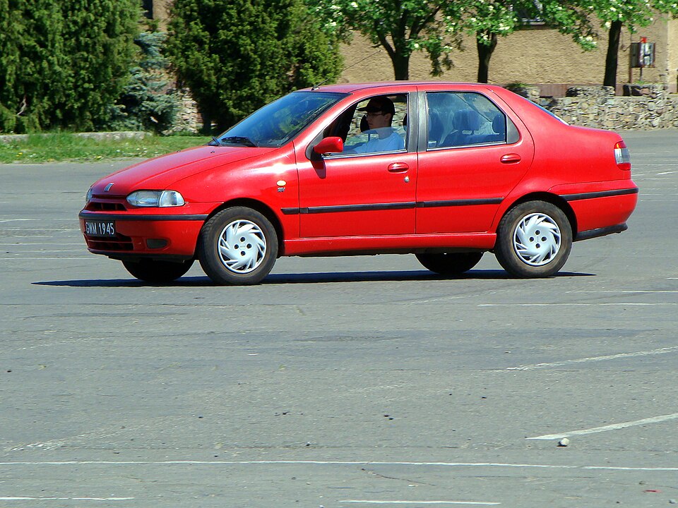 Fiat Siena 1.0 mpi/ 500 1.0 mpi