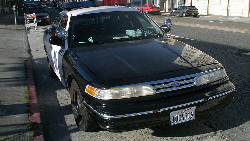 Ford Crown Victoria LX 4.6
