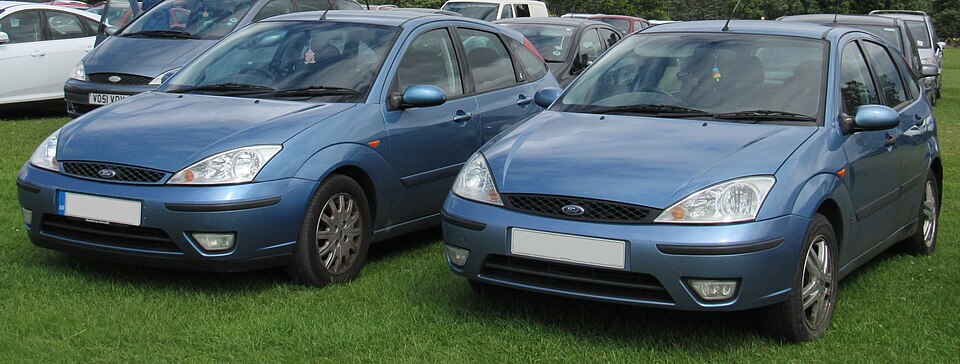Ford Focus 1.8 16V 5p