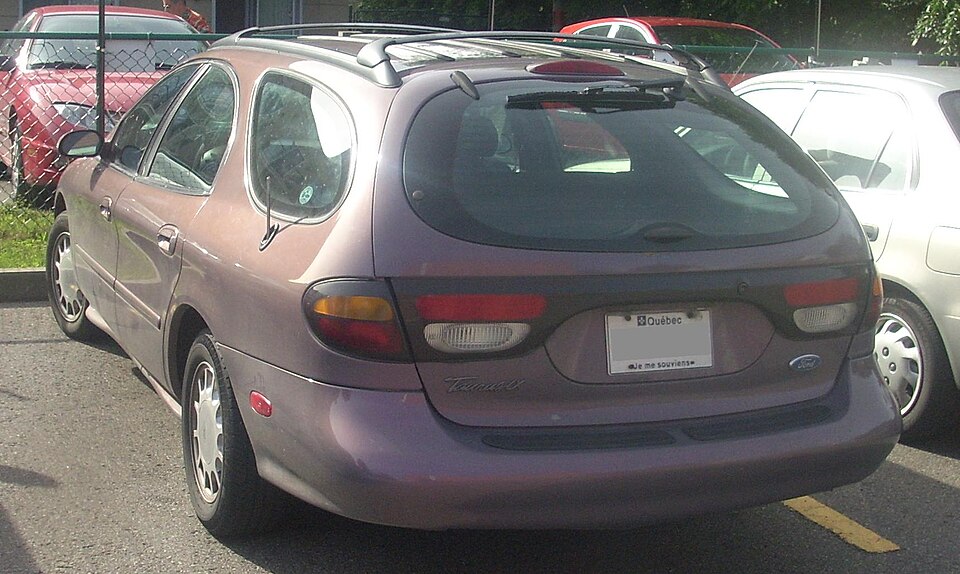 Ford Taurus LX SW 3.0 V6 24V