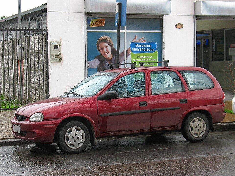 GM - Chevrolet Corsa Wagon Super 1.0 MPFI 16V