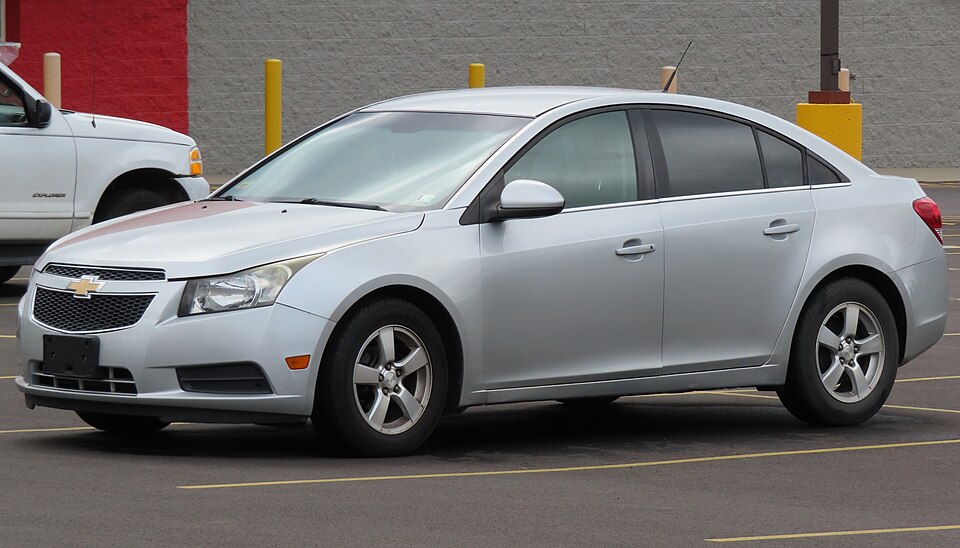 GM - Chevrolet CRUZE HB Sport LT 1.8 16V FlexP. 5p Mec