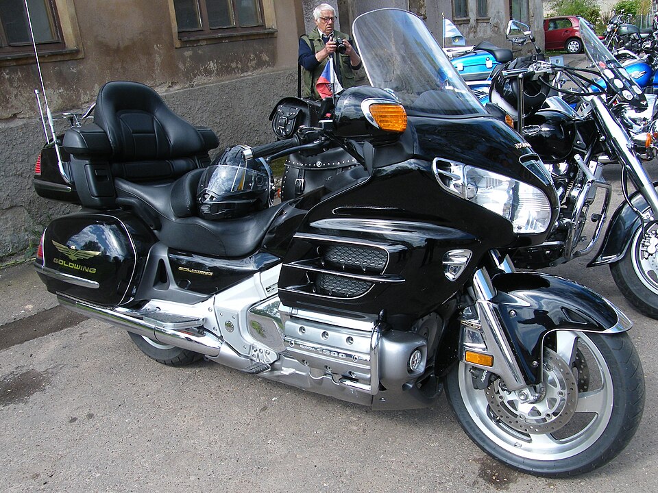 HONDA GOLD WING TOUR 1800