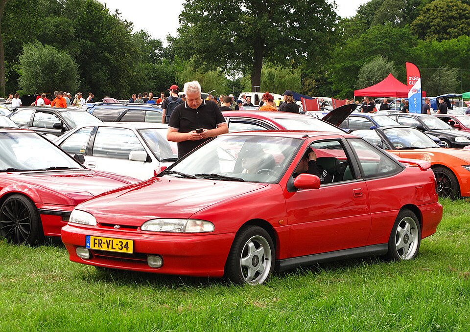 Hyundai Scoupe
