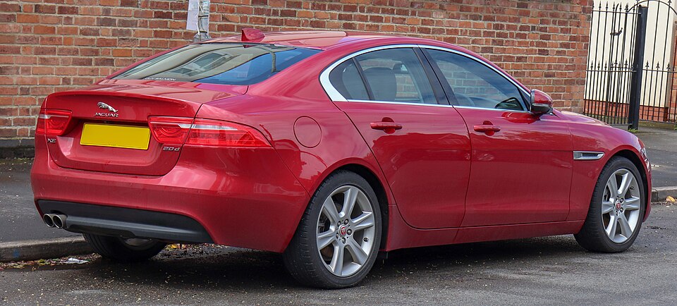 Jaguar XE 2.0 Turbocharged Pure 240cv Aut.