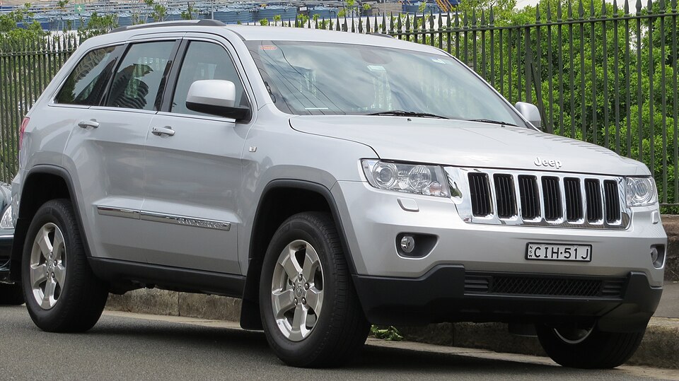 Jeep Cherokee Sport 3.7 4x4 V6 12V Aut.