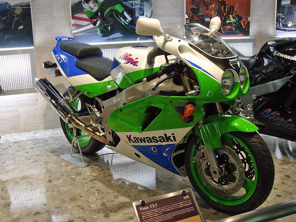 KAWASAKI NINJA ZX-7 750cc