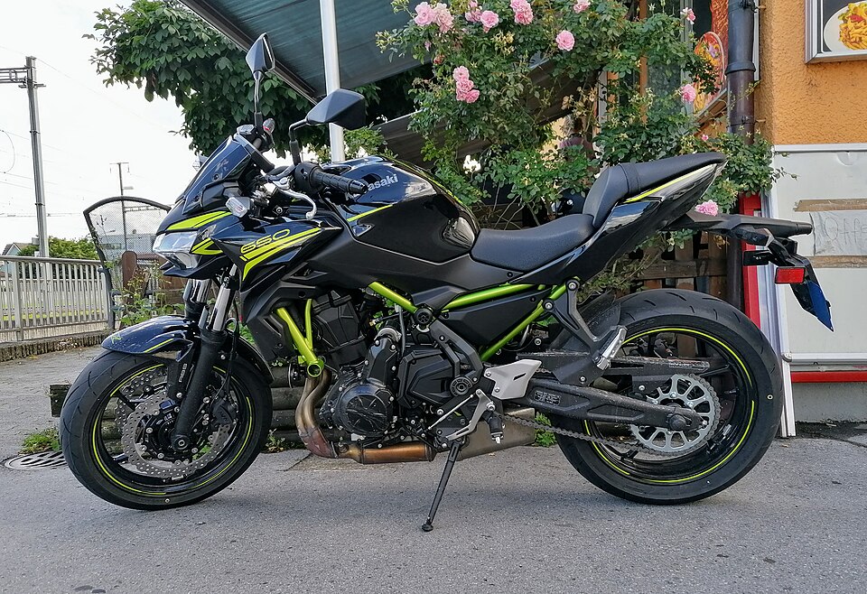 KAWASAKI Z 650