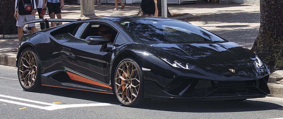 LAMBORGHINI HURACAN Coupe RWD LP 580-2