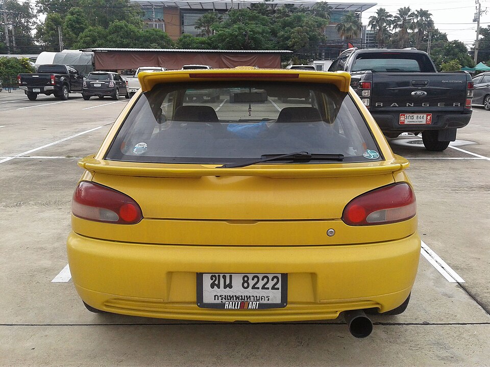 Mitsubishi Mirage LS