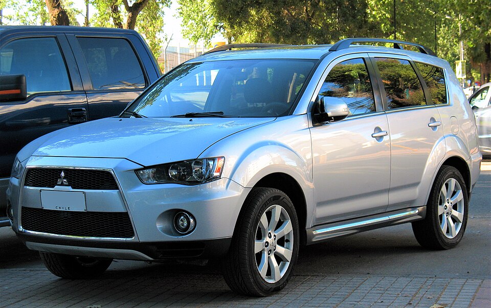 Mitsubishi OUTLANDER 2.0 16V 4x4 Aut. (Híbrido)