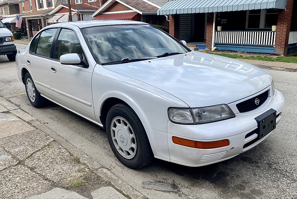 Nissan Maxima GXE 3.0