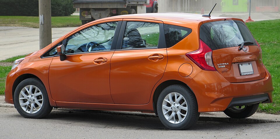 Nissan VERSA SV 1.6 16V FlexStart 4p Mec.