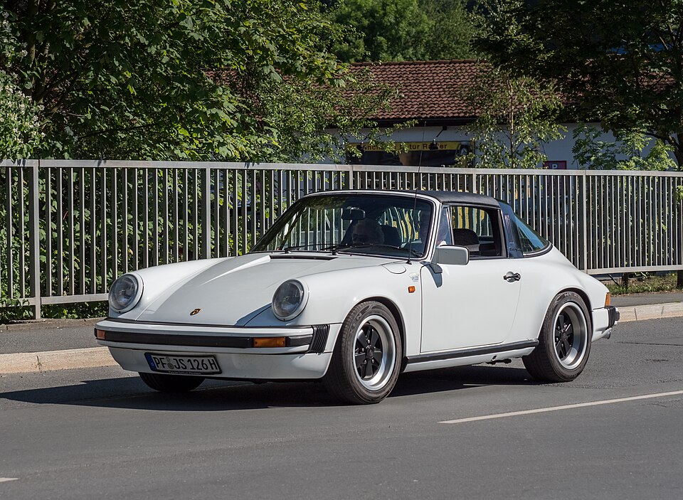 Porsche 911 4 GTS Targa 3.0 24V (991)