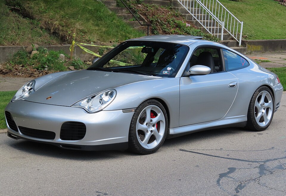 Porsche 911 Carrera 4S Coupe-4 3.6/3.8