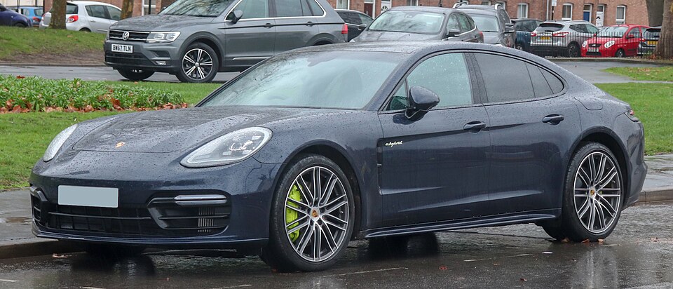 Porsche Panamera GT-S 4.8