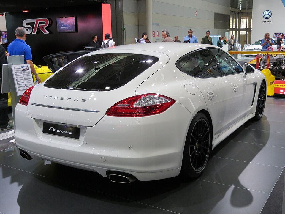 Porsche Panamera S 3.0 Bi-Turbo 420cv