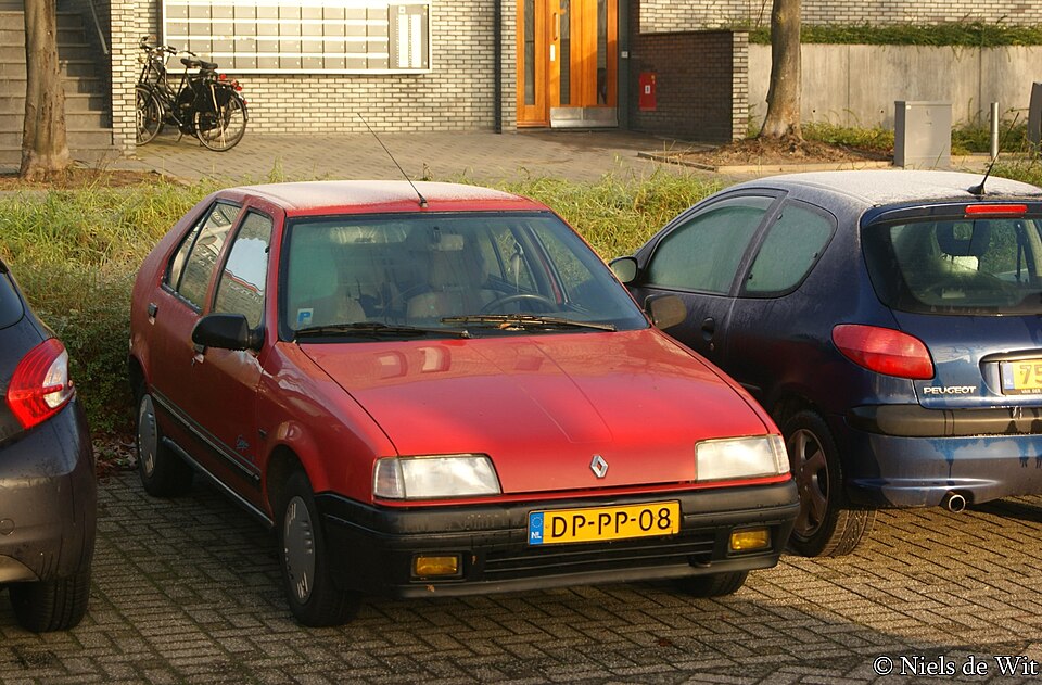Renault 19 16S/ RT 16V