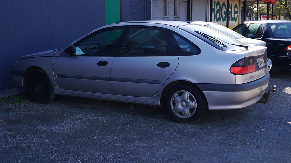 Renault Laguna RXE 2.0s 8V/16V