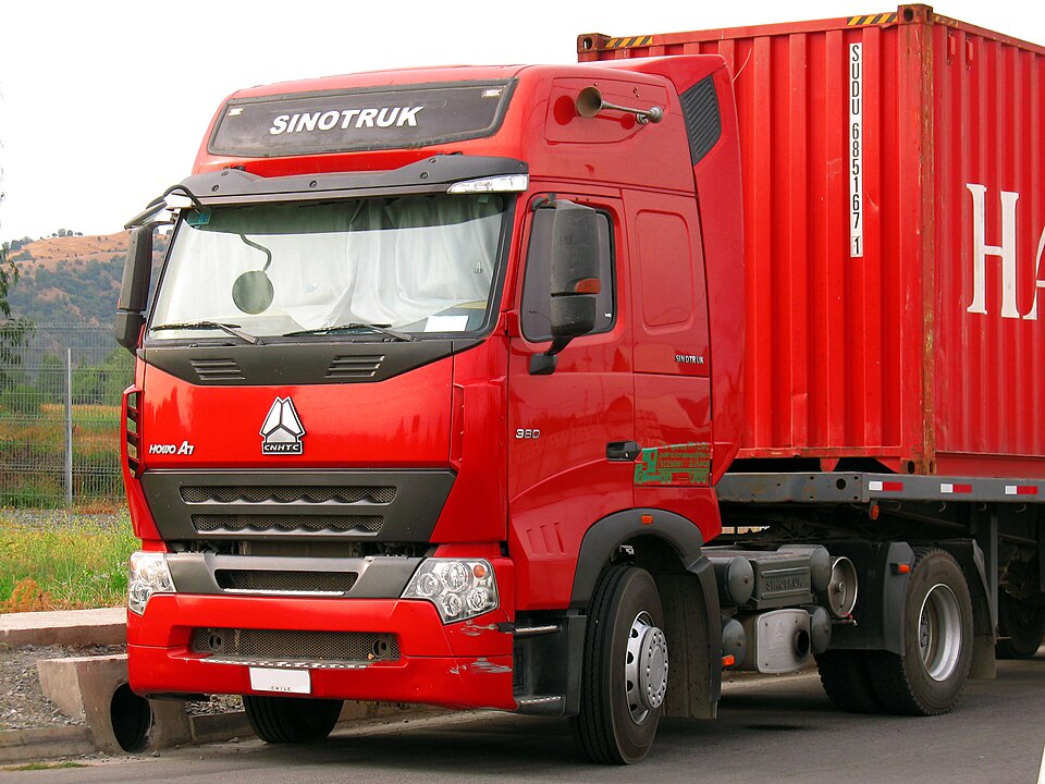 SINOTRUK HOWO 380 8x4 2p (diesel)