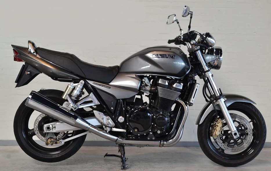 SUZUKI GSX 1300-R HAYABUSA