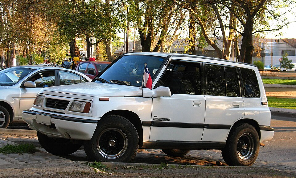 Suzuki Sidekick Metal