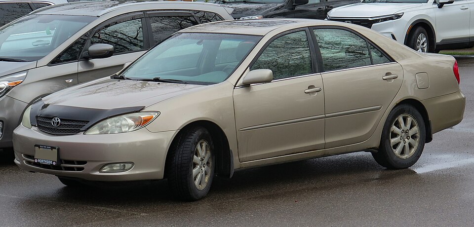 Toyota Camry XLE 3.0 24V 186cv