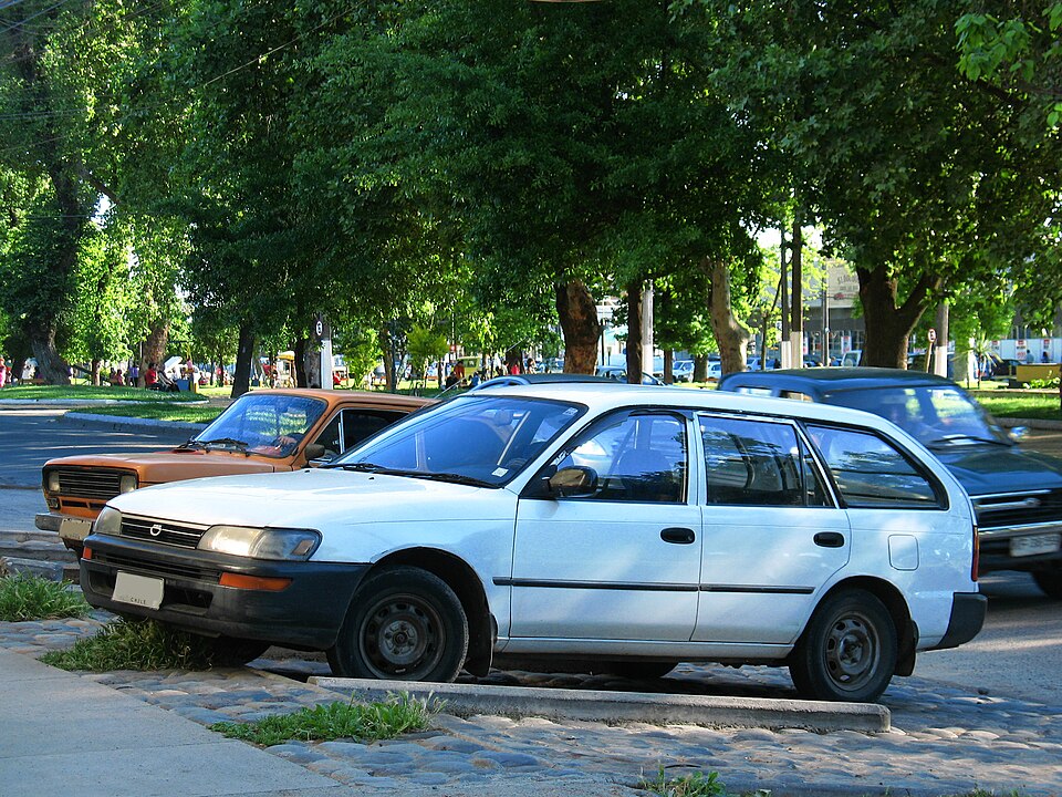 Toyota Corolla DX/ SW DX 1.6 16V