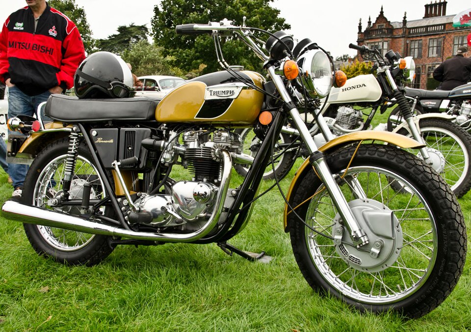 TRIUMPH BONNEVILLE 750cc/ 790cc / 865cc