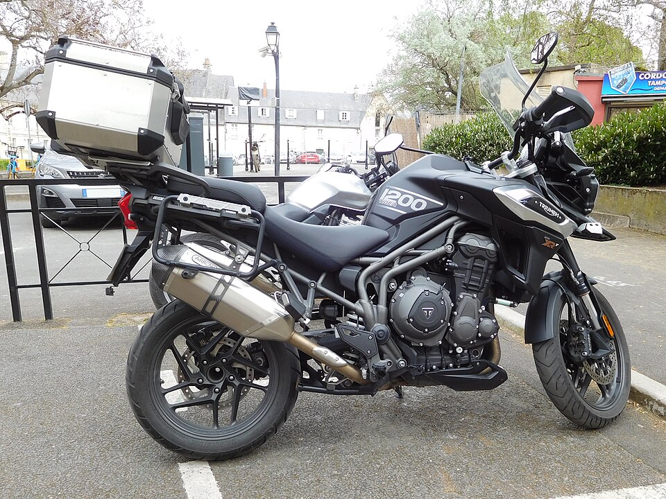 TRIUMPH TIGER 1200 EXPLORER