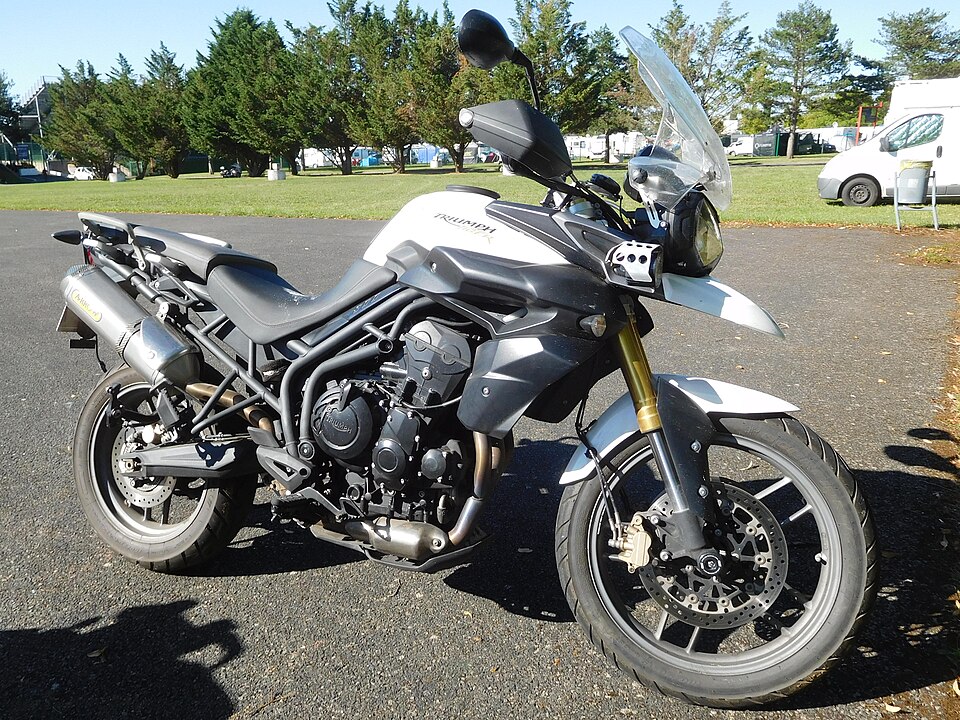 TRIUMPH TIGER 800 XCA