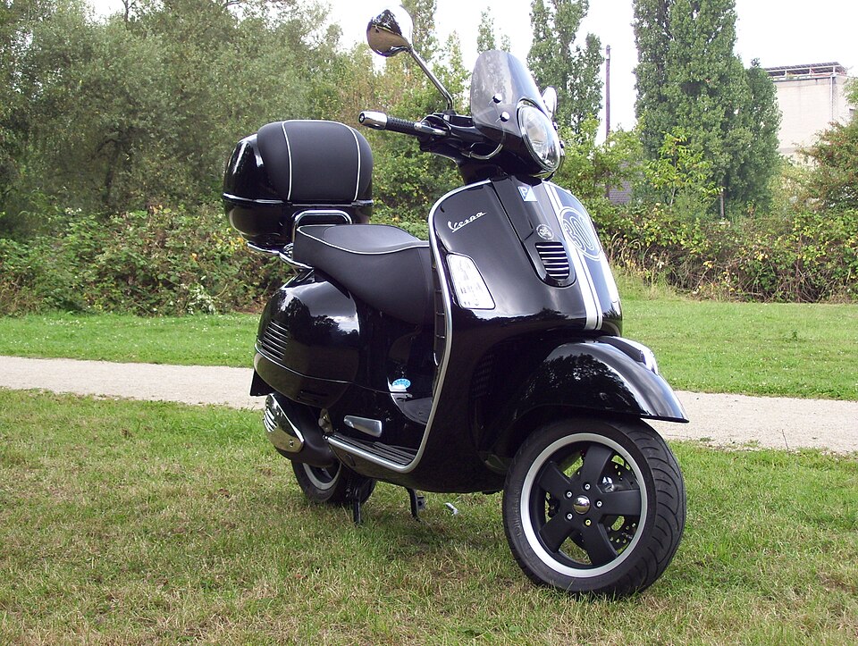 VESPA GTS 300