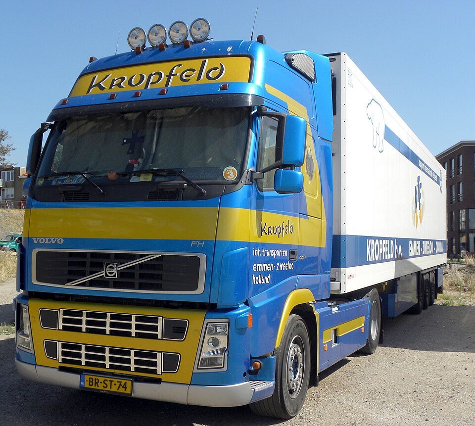 VOLVO FH 440 GLOBETROTTER 4x2 2p (diesel)