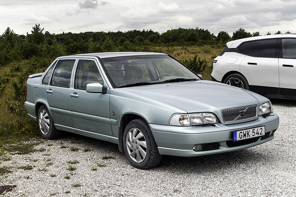 Volvo S70 R