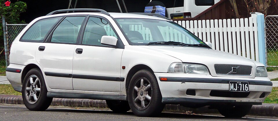 Volvo V40 T-4
