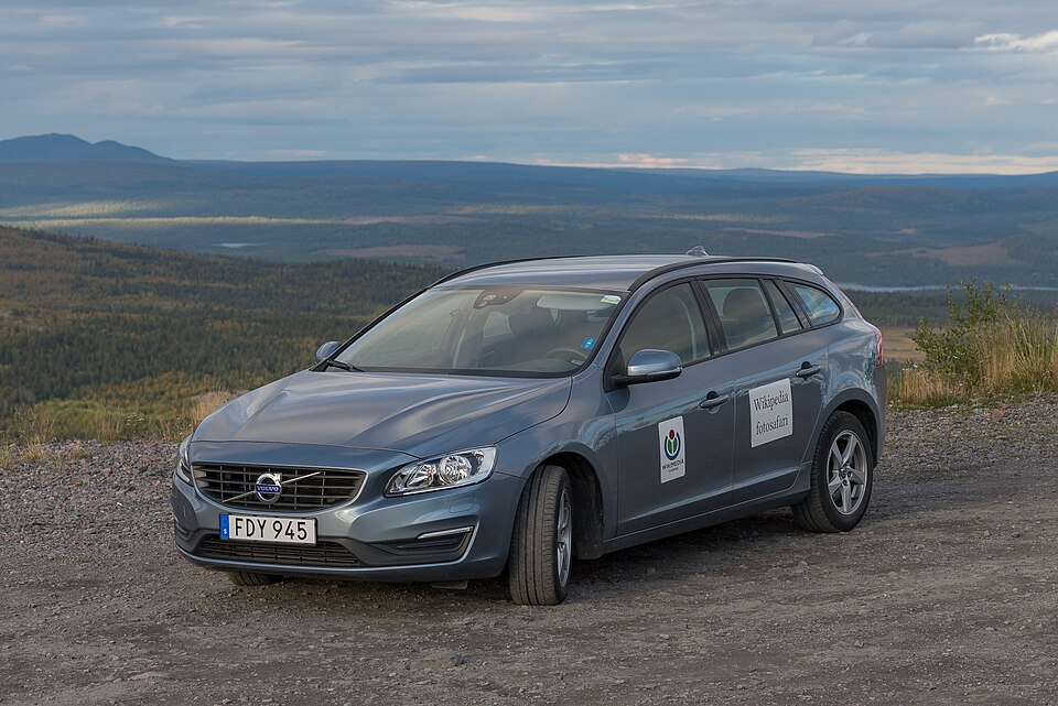 Volvo V60 T-5 KINETIC 2.0 245cv 5p