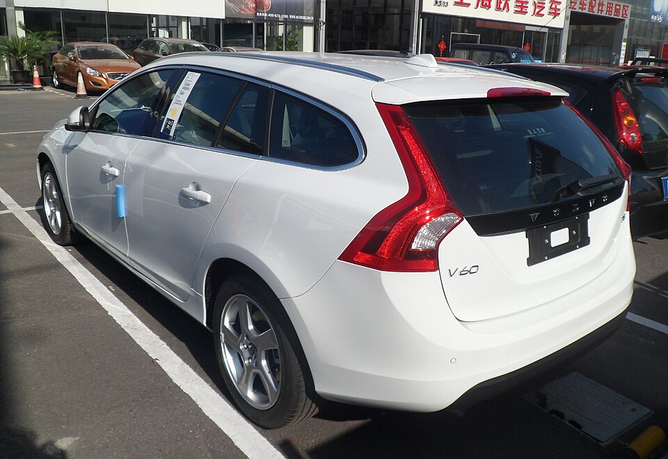 Volvo V60 T-5 R-DESIGN 2.0 5p