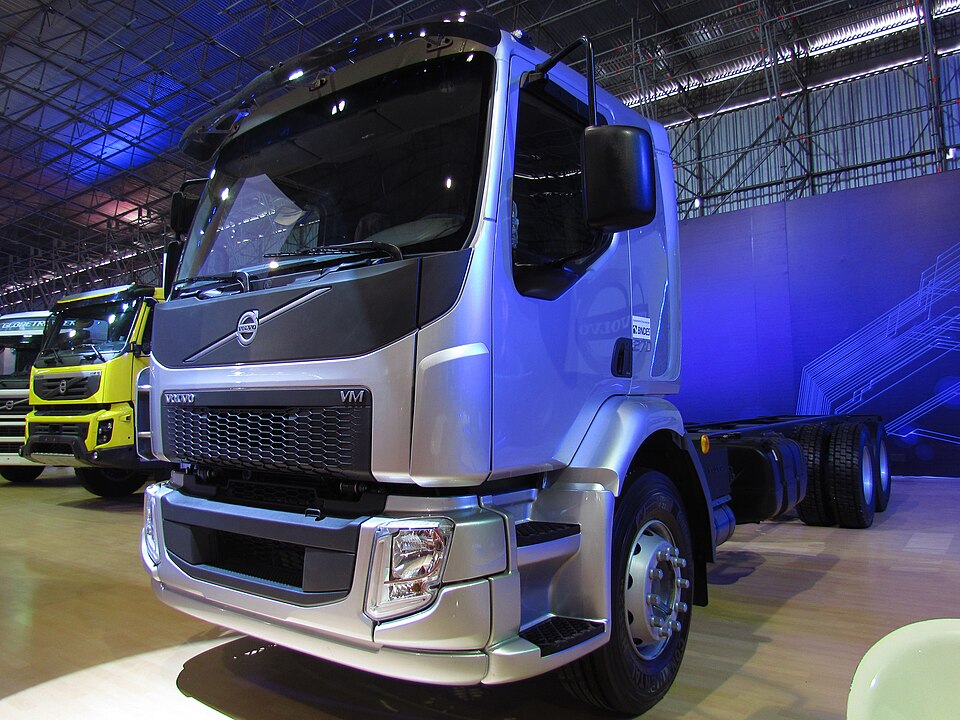 VOLVO VM 270 8x2 2p (diesel) (E5)
