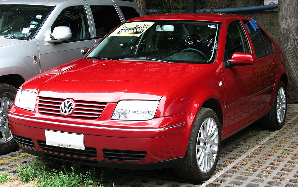 VW - VolksWagen Bora 2.0/ 2.0 Flex 8v Mec.